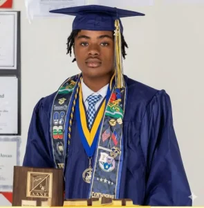 College student dies by apparent sucide after losing TPS status